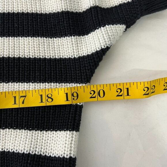 Cabi 5289 Black White Striped V-Neck Oversized Cardigan Sweater Size XXS - Picture 9 of 10